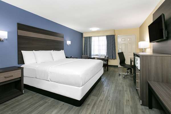  - Days Inn Waco - I-35, Exit 338B