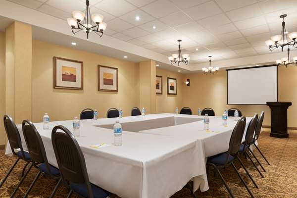  - Days Inn Edmonton