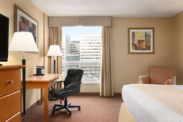  - Days Inn Edmonton