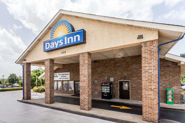 Exterior view - Days Inn Opryland North Nashville - I-65, Exit 90