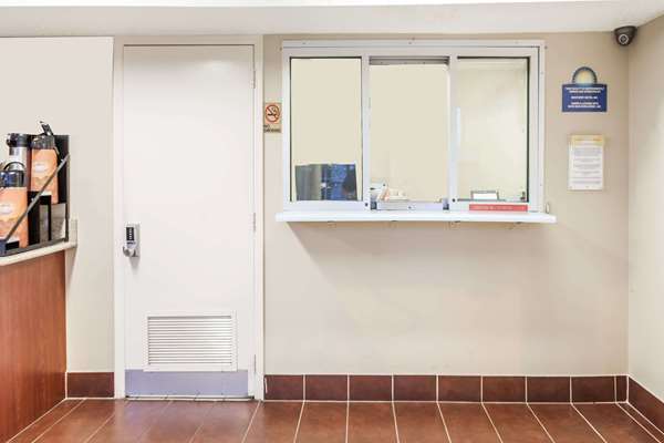  - Days Inn Opryland North Nashville - I-65, Exit 90