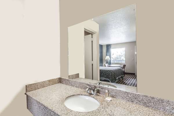  - Days Inn Opryland North Nashville - I-65, Exit 90