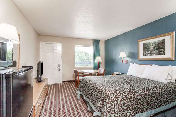  - Days Inn Opryland North Nashville - I-65, Exit 90