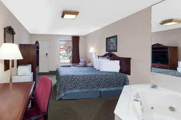 Suite - Days Inn Morristown