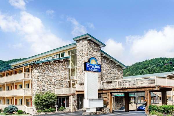 Exterior view - Days Inn & Suites Downtown Gatlinburg Parkway