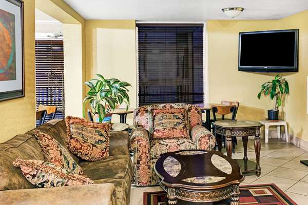 - Days Inn & Suites Downtown Gatlinburg Parkway