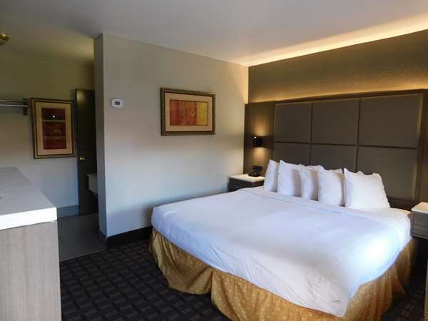  - Days Inn & Suites Downtown Gatlinburg Parkway