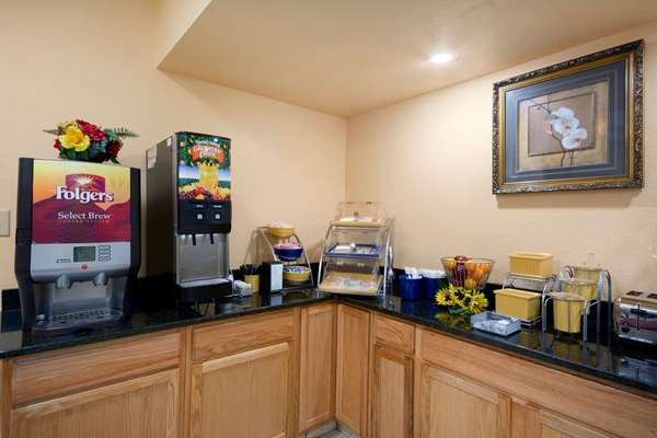 Restaurant - Days Inn Shelby