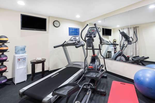 Fitness/ Exercise Room - Days Inn Newberry - I-26, Exit 74