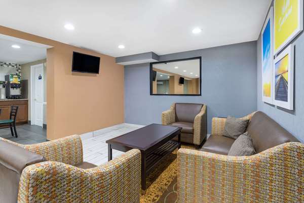  - Days Inn Newberry - I-26, Exit 74