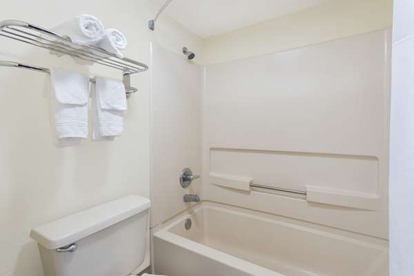  - Days Inn Newberry - I-26, Exit 74