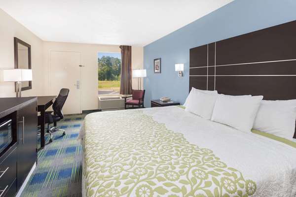  - Days Inn Newberry - I-26, Exit 74