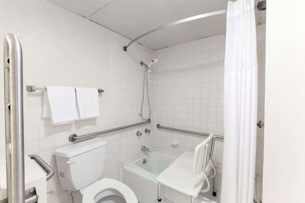  - Days Inn Northwest Oklahoma City - I-44, Exit 124