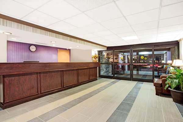  - Days Inn Oyster Point Newport News