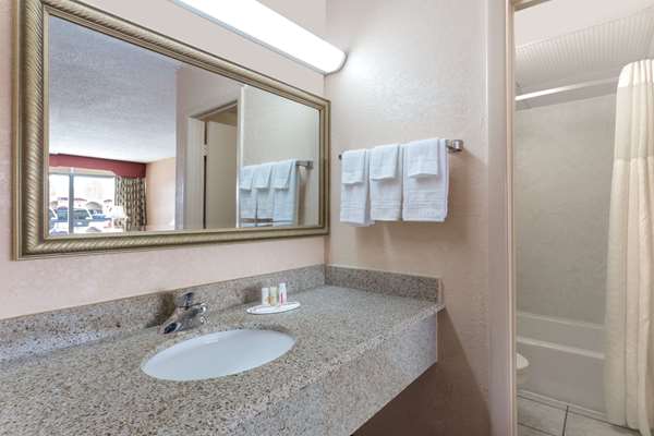  - Days Inn Waycross