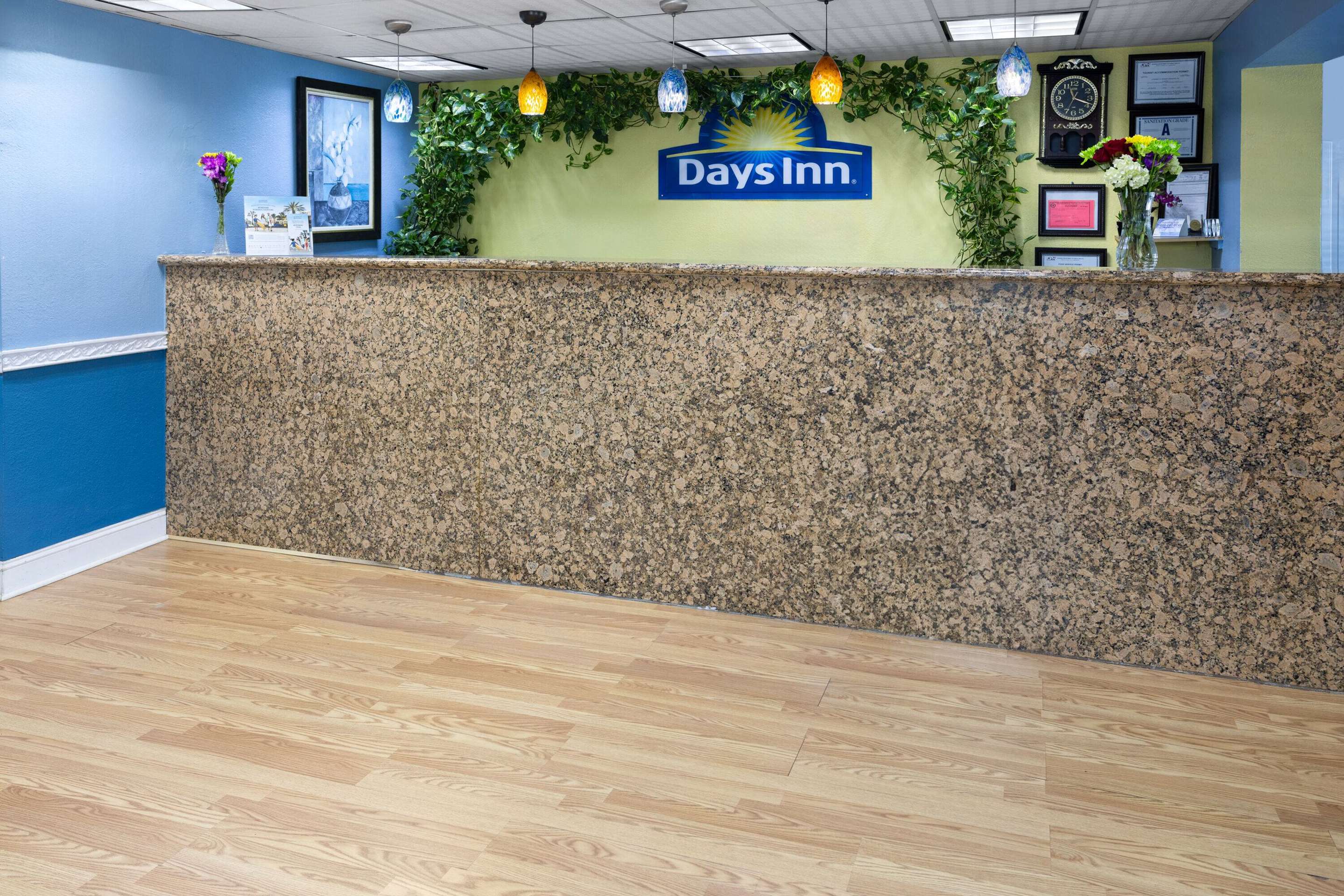 Reception | Days Inn by Wyndham Waycross