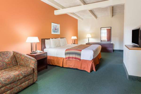  - Days Inn Hazelwood - I-270, Exit 26B