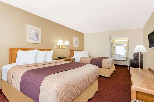  - Days Inn White Hills Road Staunton - I-64 & I-81, Exit 217