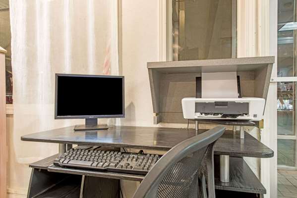  - Days Inn Elizabethtown - I-65, Exit 94