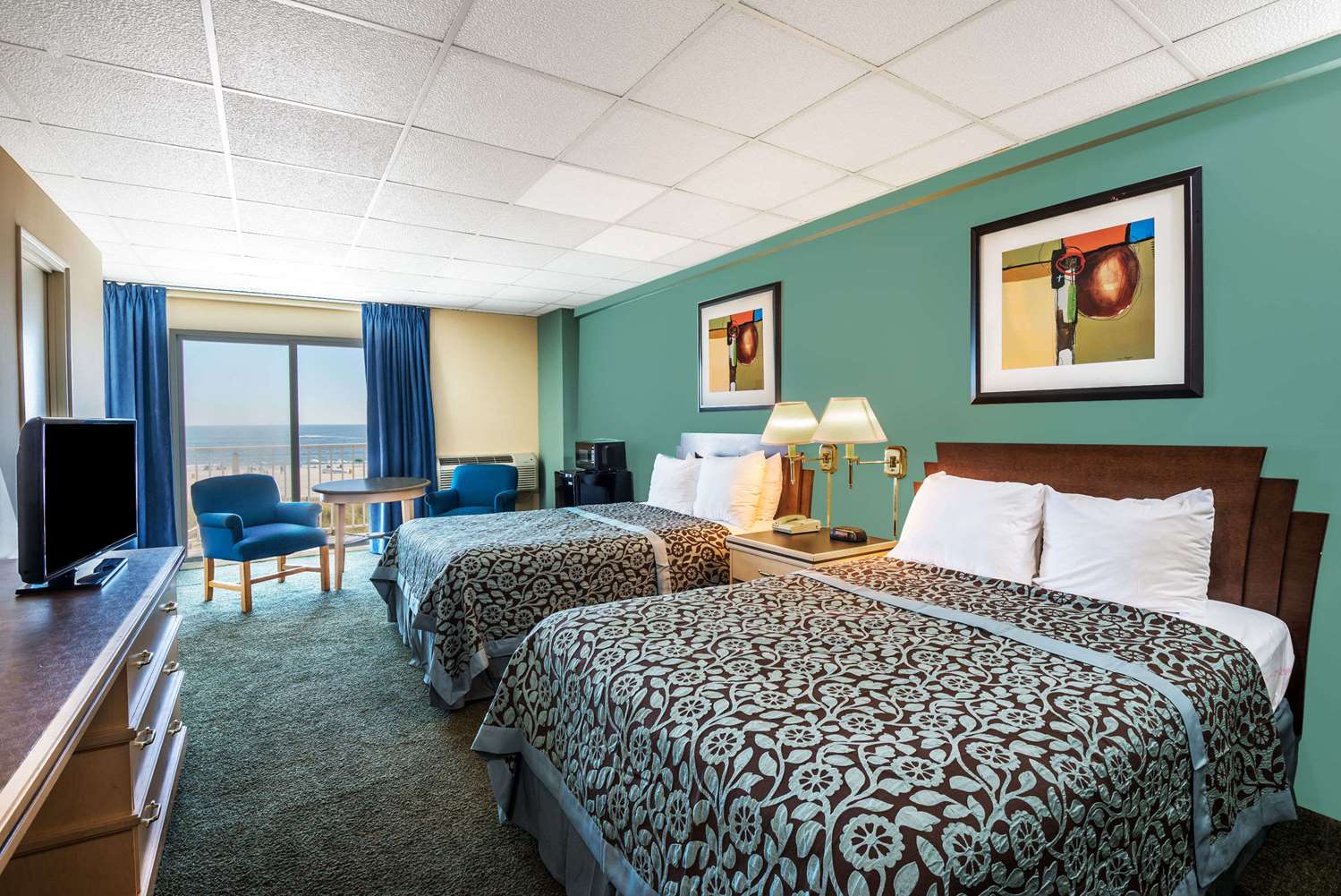 Days Inn Oceanfront Atlantic City, NJ - See Discounts