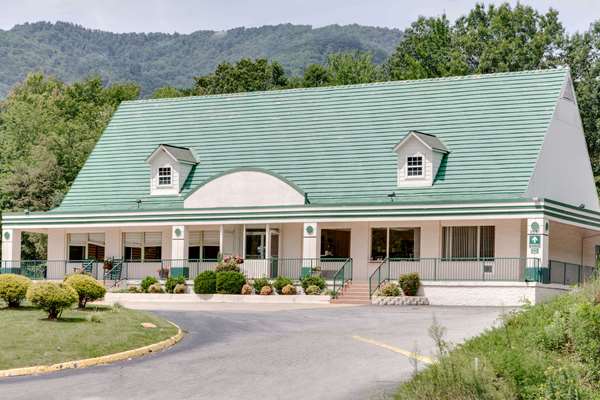 Exterior view - Days Inn West Candler - I-40, Exit 37