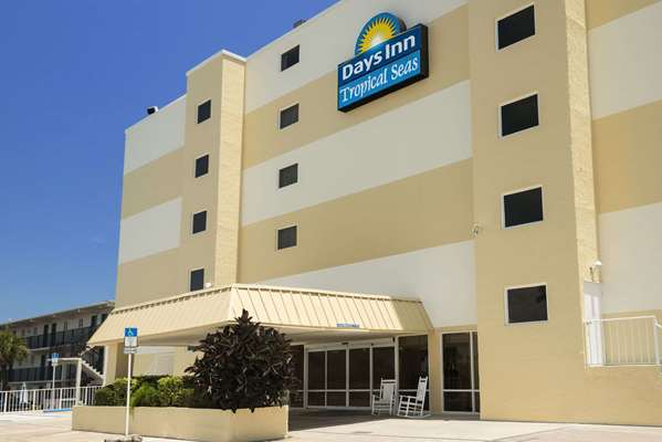 Exterior view - Days Inn Oceanfront Daytona Beach Shores