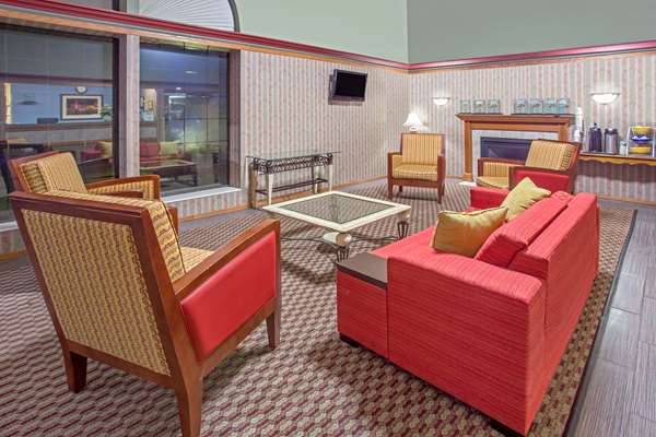  - Days Inn Windsor - I-39, I-90 & I-94, Exit 131