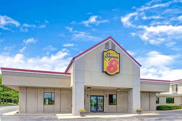 On-Site,Outdoor/Exterior,Exterior View of Building