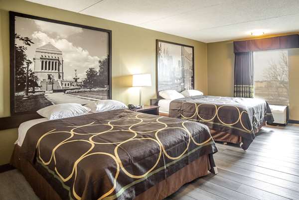  - Super 8 Hotel South Indianapolis - I-74 & I-465, Exit 2