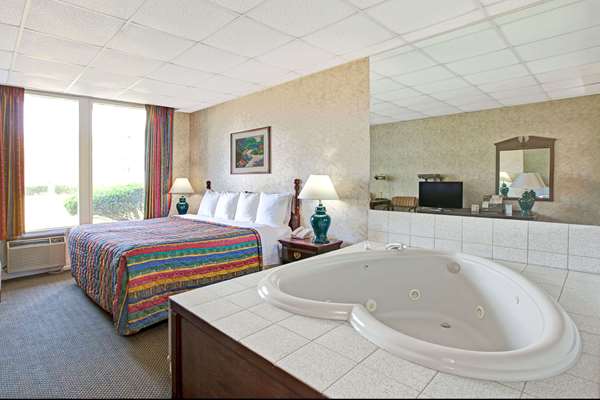 Suite - Days Inn Parsippany