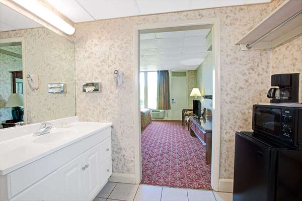  - Days Inn Parsippany