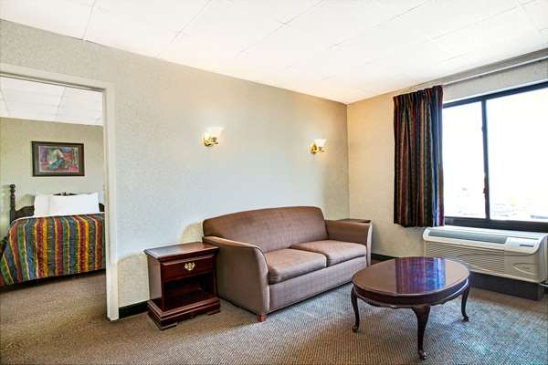 Suite - Days Inn Parsippany