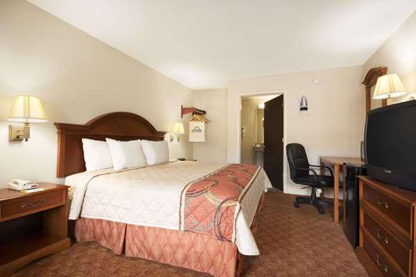  - Days Inn Roanoke Rapids Road Weldon - I-95, Exit 173
