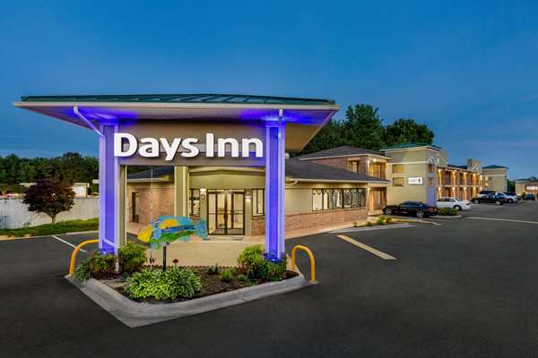 Exterior view - Days Inn Roanoke Rapids Road Weldon - I-95, Exit 173