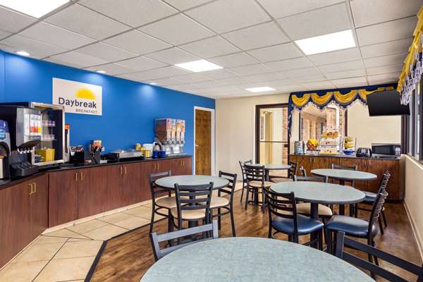 Restaurant - Days Inn Roanoke Rapids Road Weldon - I-95, Exit 173