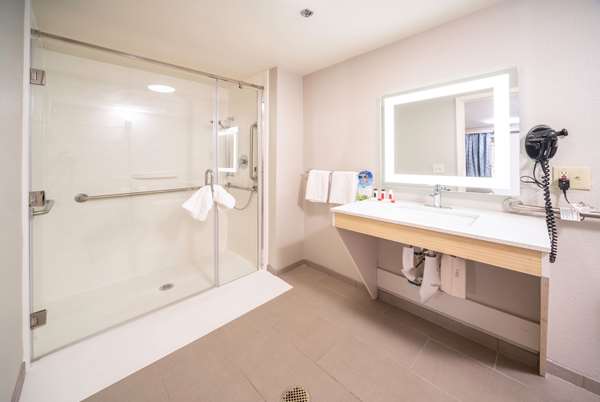  - Days Inn Stone Mountain