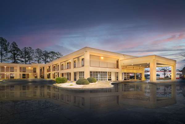 Exterior view - Days Inn Stone Mountain