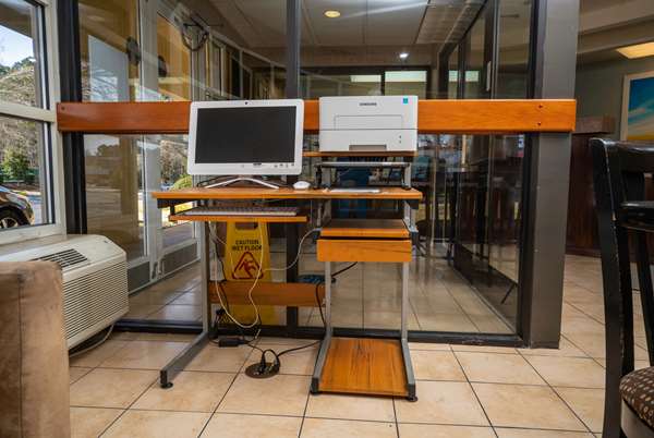 Conference Area - Days Inn Stone Mountain