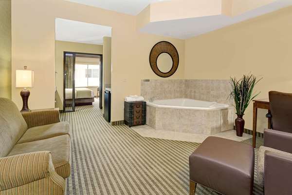 Suite - Days Inn Cheyenne - I-25, Exit 9