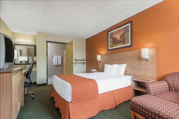  - Days Inn Fairgrounds Columbus - I-71, Exit 111