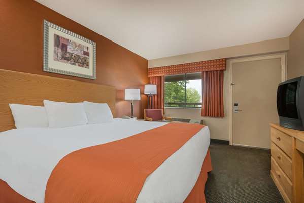  - Days Inn Fairgrounds Columbus - I-71, Exit 111