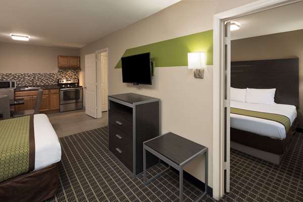 Suite - Days Inn Athens - I-65, Exit 351