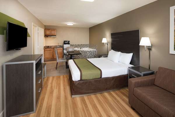 Suite - Days Inn Athens - I-65, Exit 351