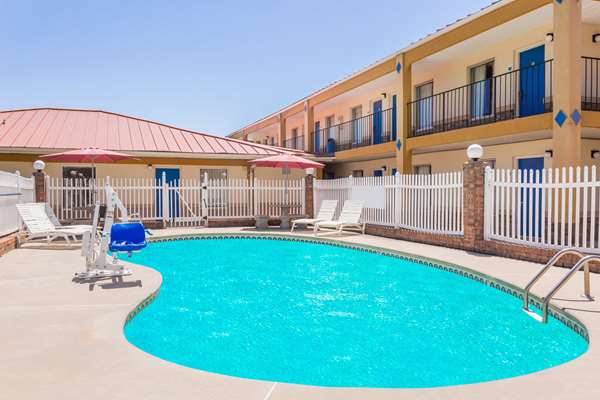 Pool - Days Inn Wheeler Road Augusta - I-520, Exit 1C