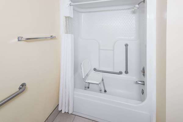  - Days Inn Walterboro - I-95, Exit 53