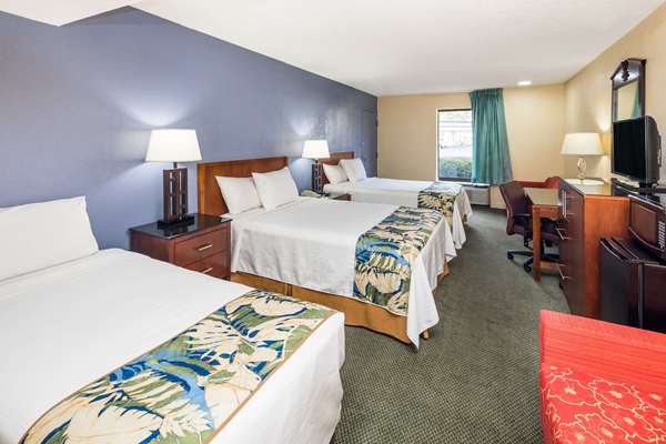  - Days Inn Walterboro - I-95, Exit 53