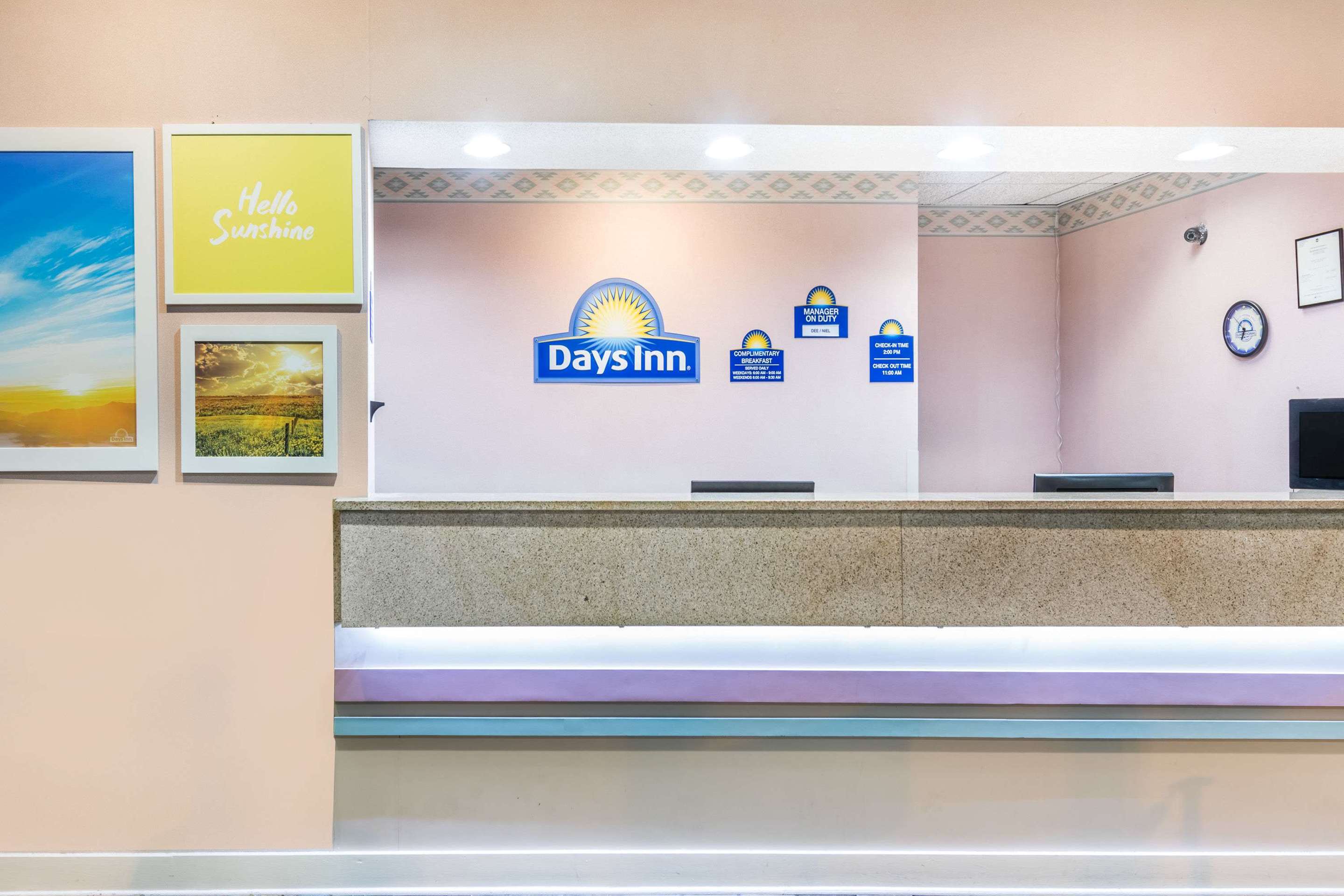 Lobby | Days Inn by Wyndham Walterboro