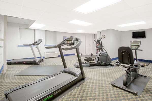 Fitness/ Exercise Room - Days Inn Gettysburg