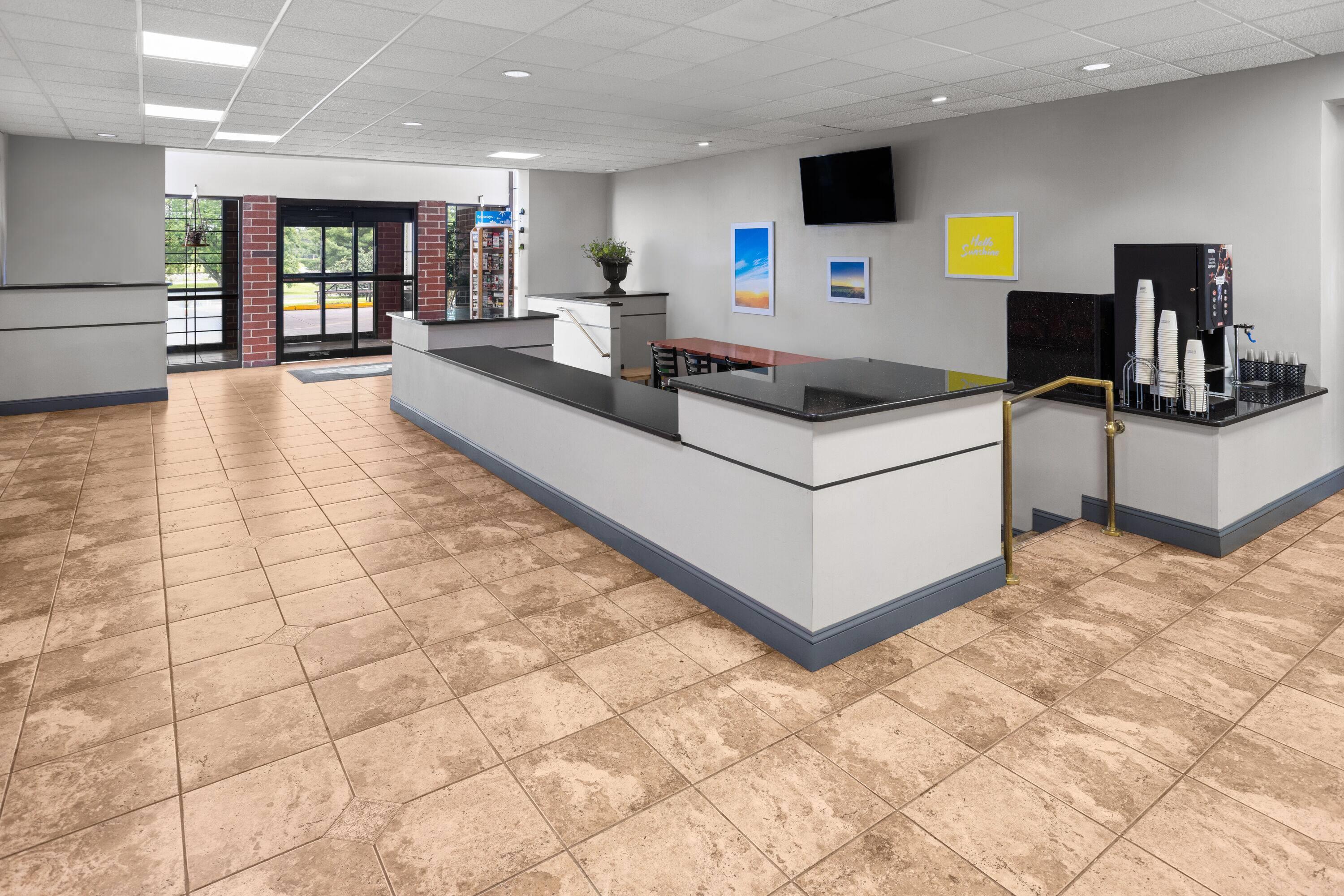 Lobby | Days Inn by Wyndham Gettysburg