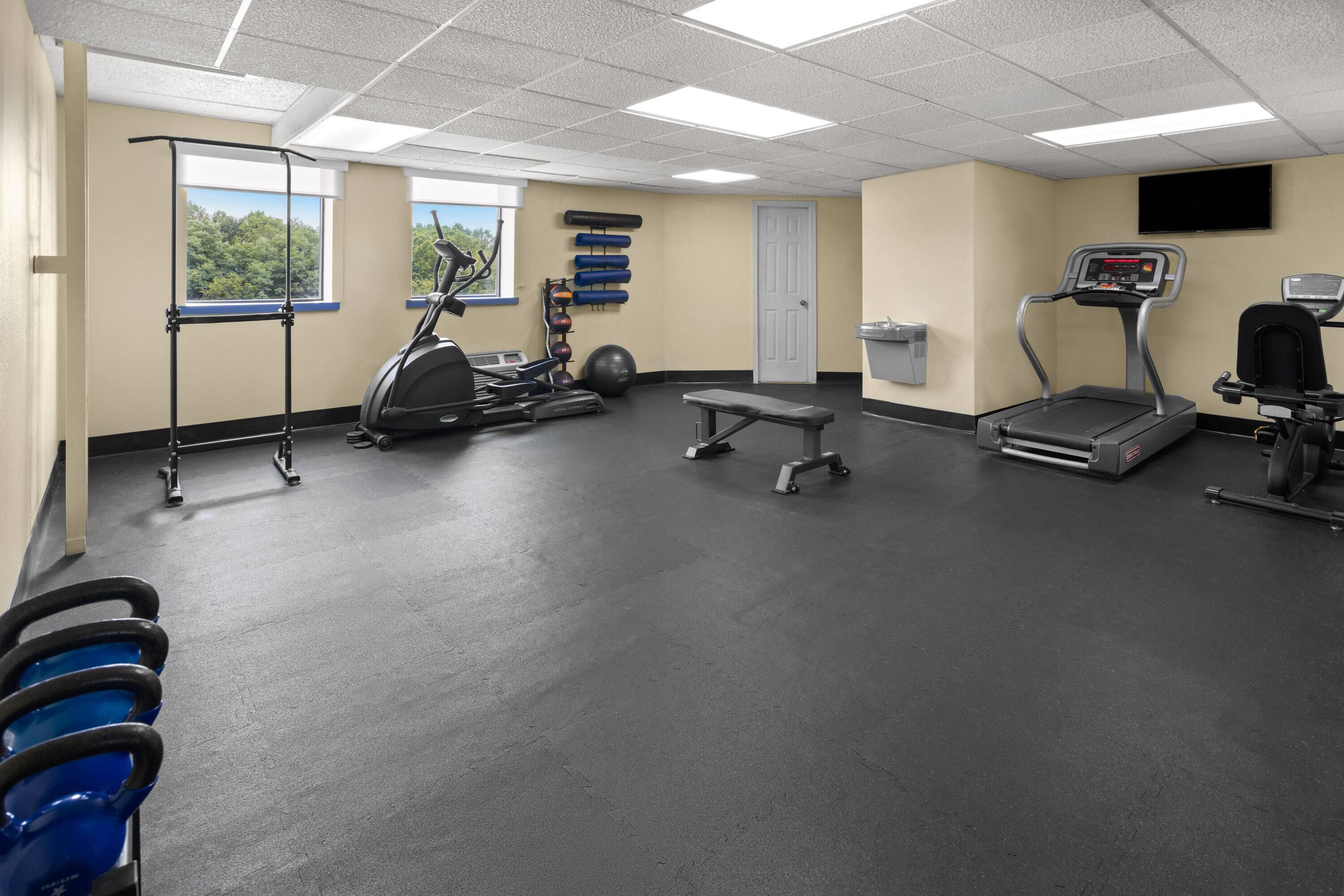 Health club fitness center gym | Days Inn by Wyndham Gettysburg